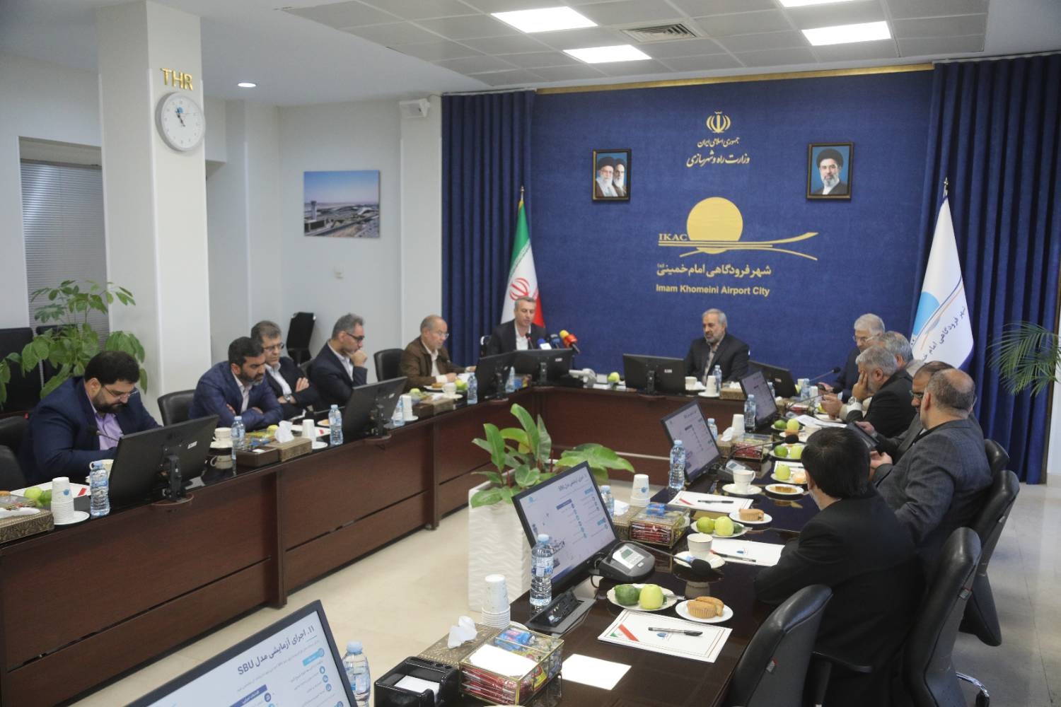 دیدار رئیس مجمع نمایندگان استان تهران با مدیرعامل شهر فرودگاهی با محوریت توسعه ظرفیت‌های منطقه آزاد